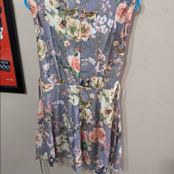 Floral and Bird Dress - Picture 6 of 10